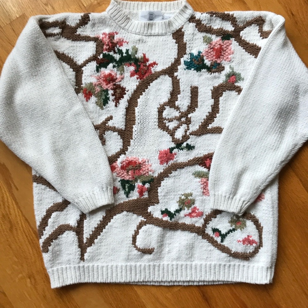 LAST CALL!! VINTAGE DSC SWEATER